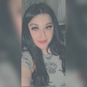 Meet your Posher, Herminia